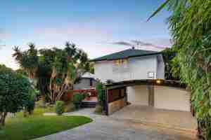 Residential Painting Service in 66 Palm Street, Kenmore 4069 Brisbane | Unique Master Painting